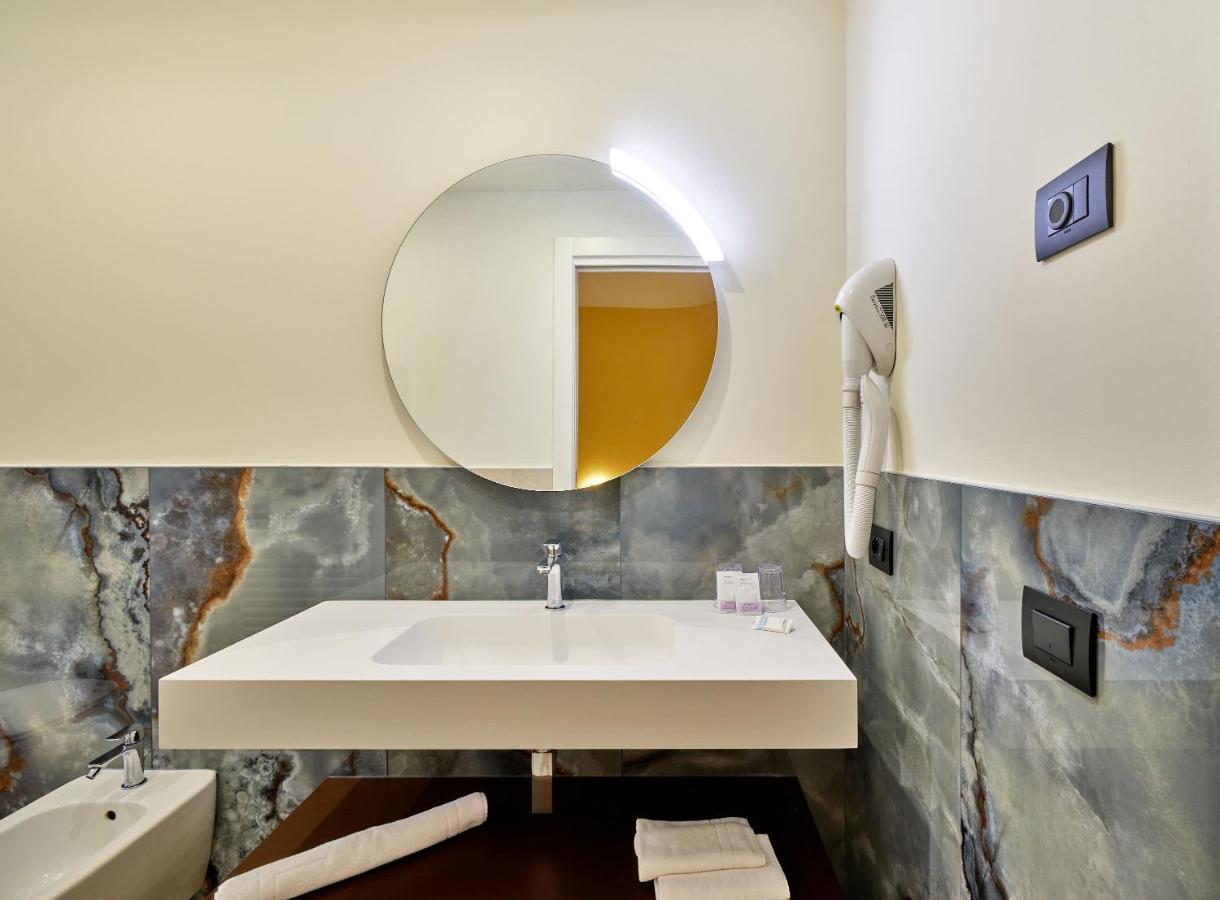 Piccolo Hotel Гарда Экстерьер фото