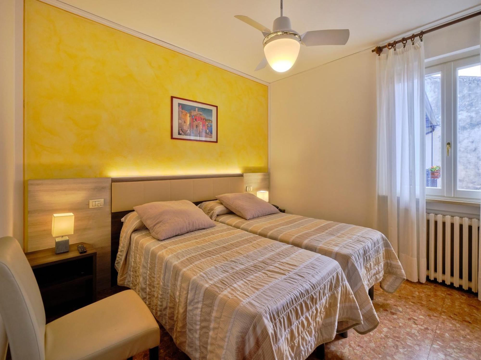 Piccolo Hotel Гарда Экстерьер фото