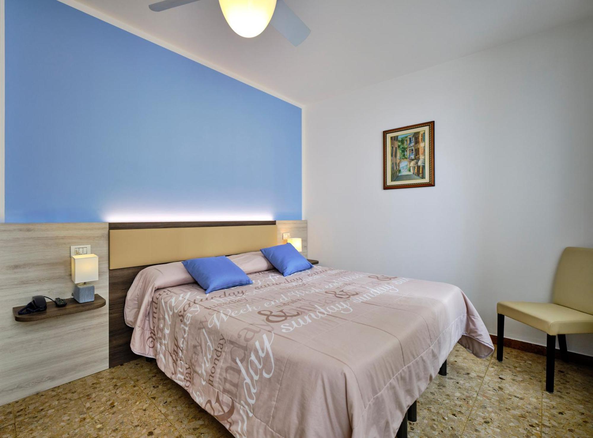 Piccolo Hotel Гарда Экстерьер фото